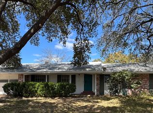 413 Cloudmont Dr, Windcrest, TX 78239