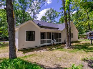 5610 Willow Dr, Durham, NC 27712