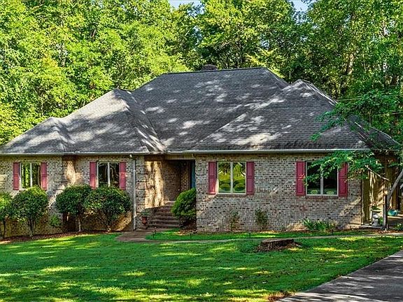 3rd image of 3544 Wood Village Dr