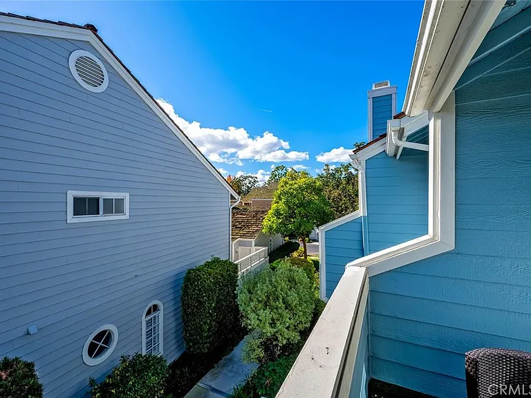 620 Holbrook Ct — Photo 46