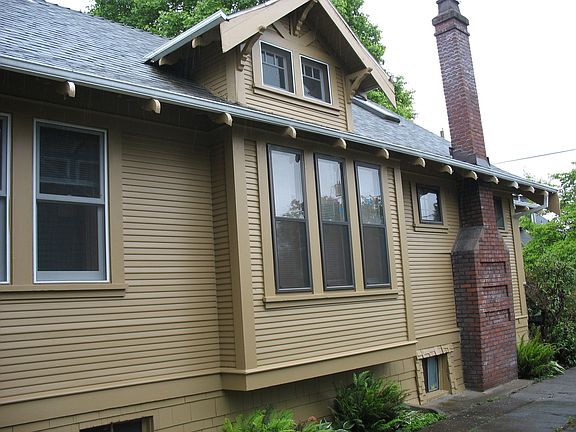 3rd image of 4324 NE 21st Ave