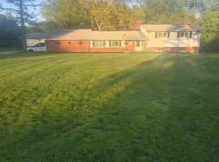 8049 McCreary Rd, Broadview Heights, OH 44147
