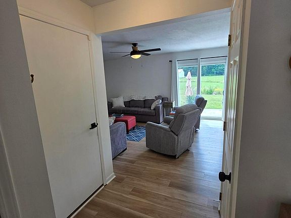 5th image of 1501 Pheasant Run Dr