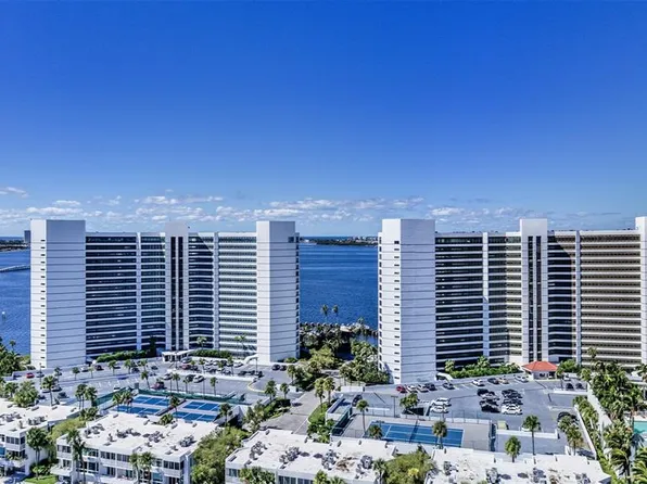 555 Quay Cmn #401, Sarasota, FL 34236