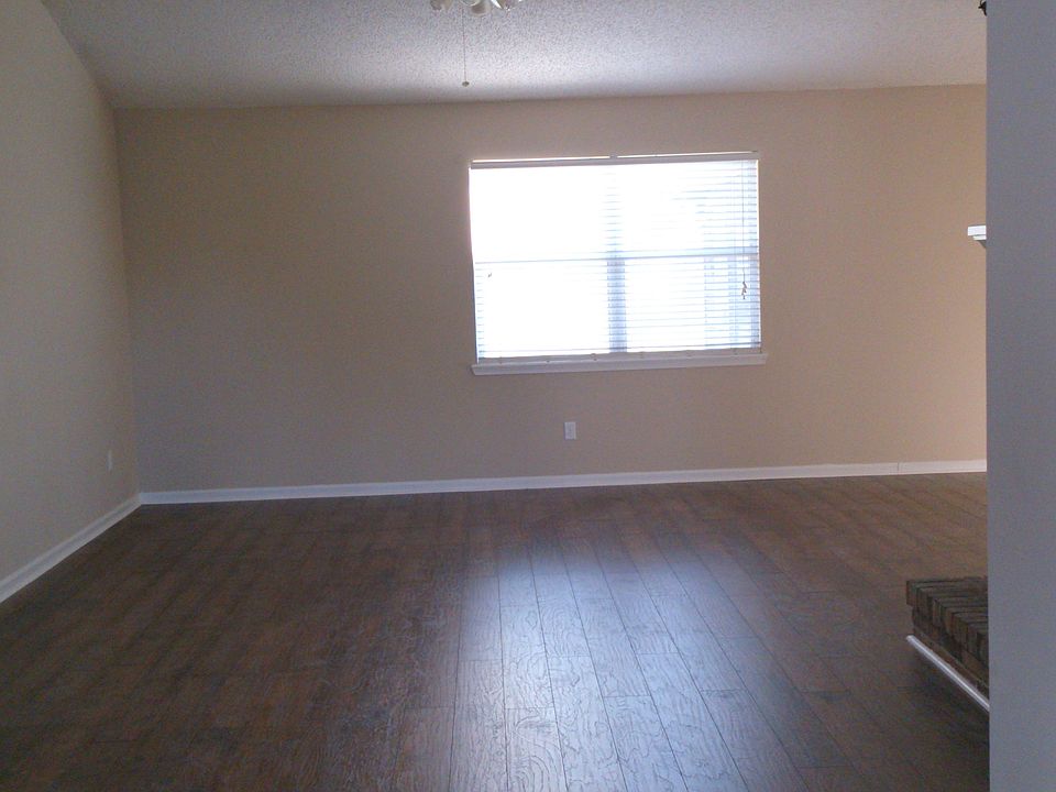 1st image of 364 Dijon Dr S