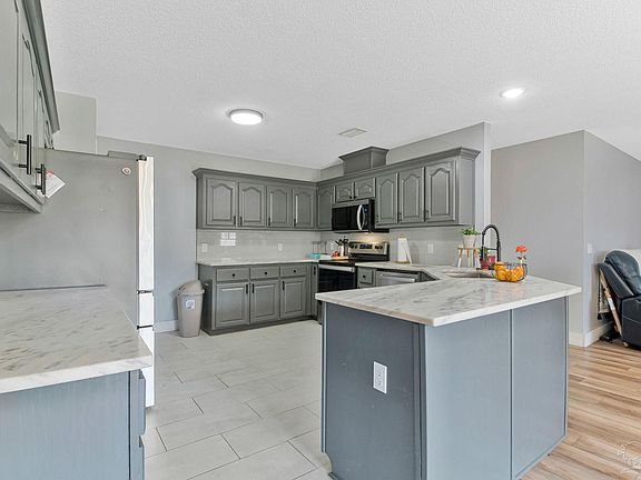 2nd image of 3972 Floridatown Rd