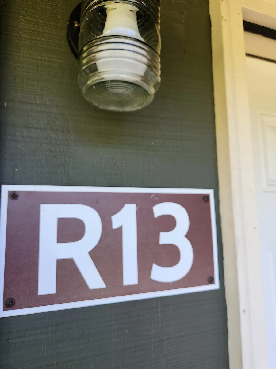 Building Photo - 25 Howland Rd #R13
