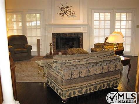5th image of 4641 N Oconnor Ct