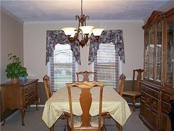 5th image of 1801 Garden Dr
