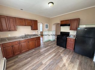 154-158 Regent Ave #2R, Providence, RI 02908