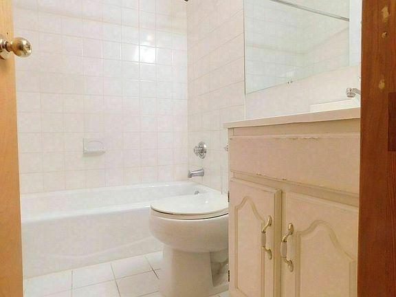 4th image of 457 W 46th St APT 1B