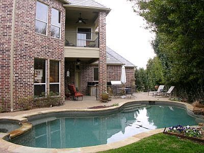 Great Pool and Outdoor Kitchen