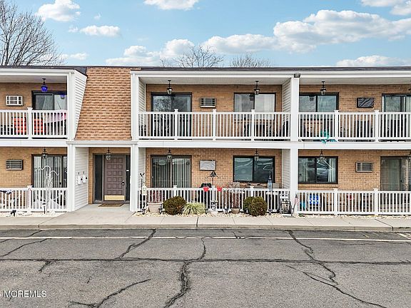 2nd image of 119 Avery Avenue #H21