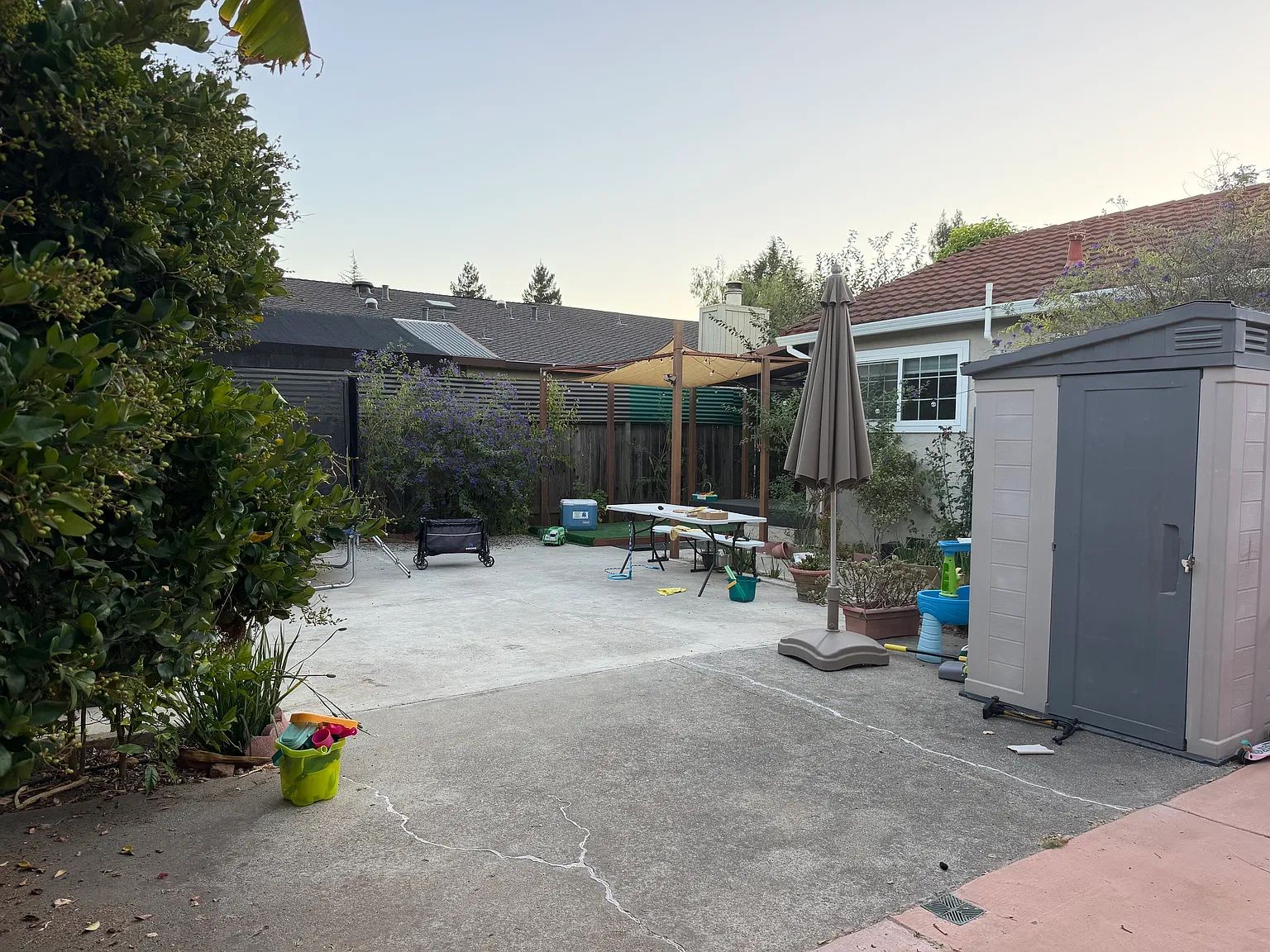 3 bed, 1064 sqft, $4,800 — Photo 2