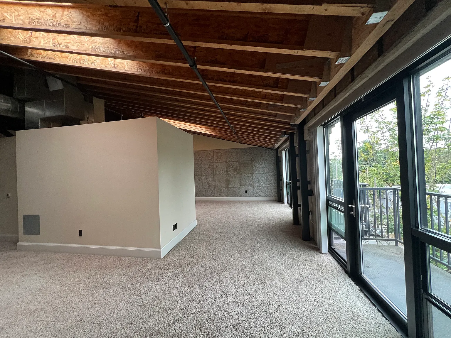 Studio, 1344 sqft, $1,800 — Photo 4