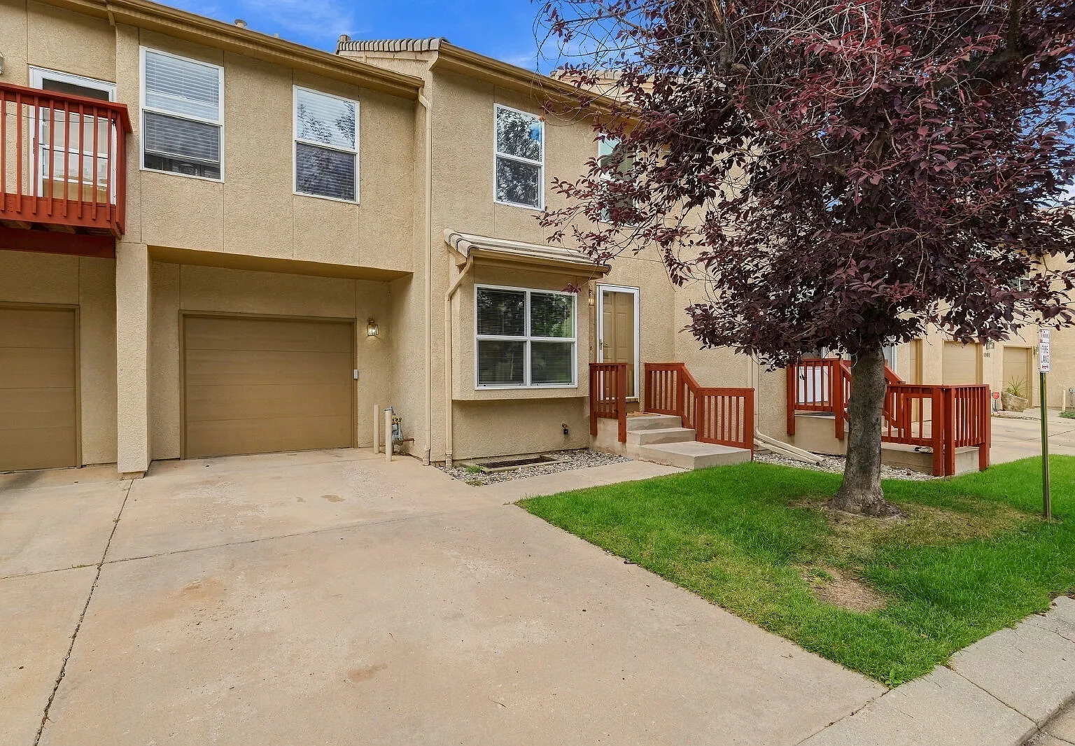 3 bed, 2.5 bath, 1534 sqft, $1,955 — Photo 1