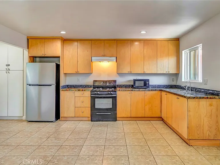 6735 Elmer Ave #19 — Photo 1