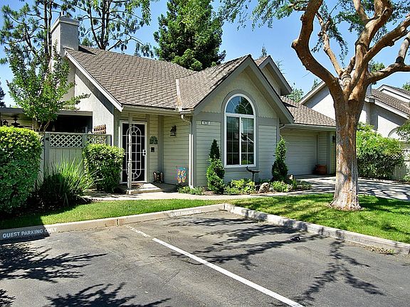 2nd image of 9230 N Stoneridge Ln