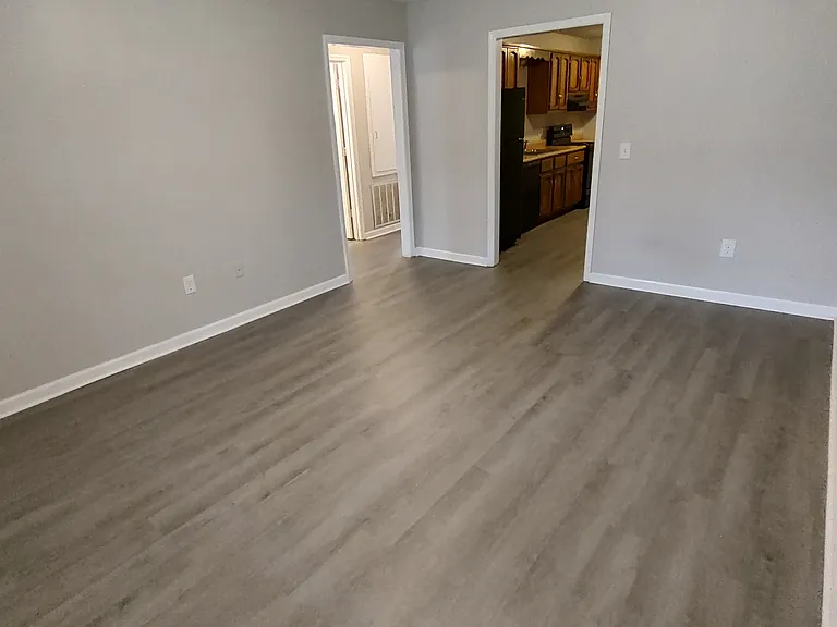 909 Fairchild Ave #C — Photo 5