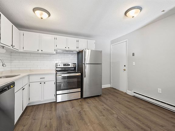 4th image of 15 Wildwood St #B10