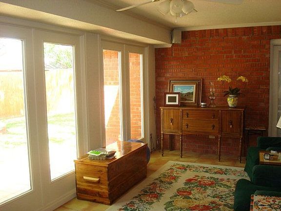 3rd image of 4901 Hillsboro Ct