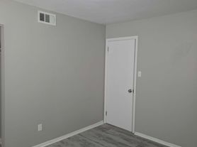 Baytree Manor Apartments