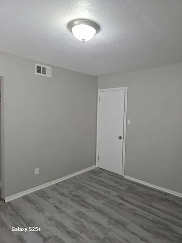 Baytree Manor Apartments Photo 1
