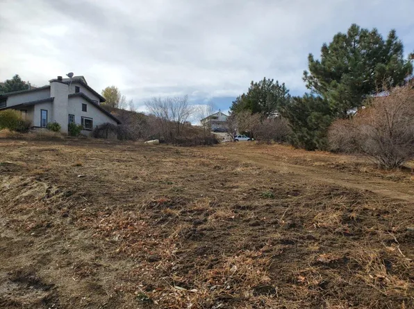 Clydesdale Dr, Lake Hughes, CA 93532