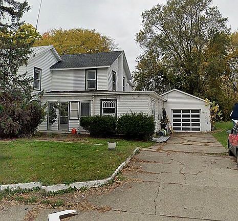 1 bedroom 1 bathroom garage