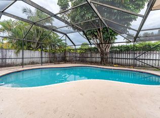 9205 SW 16th Rd E, Boca Raton, FL 33428