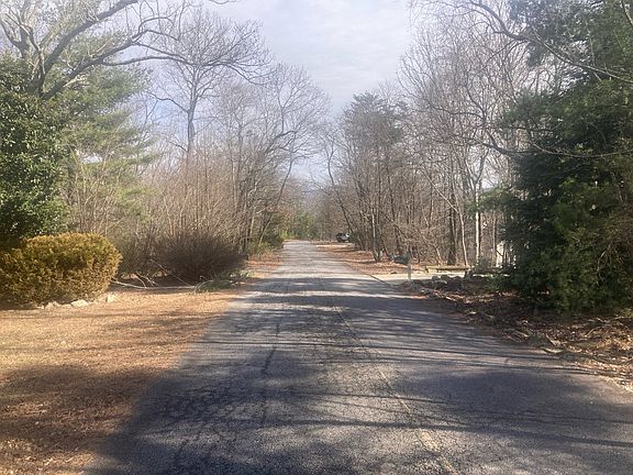 4th image of 1150 Highland Rd