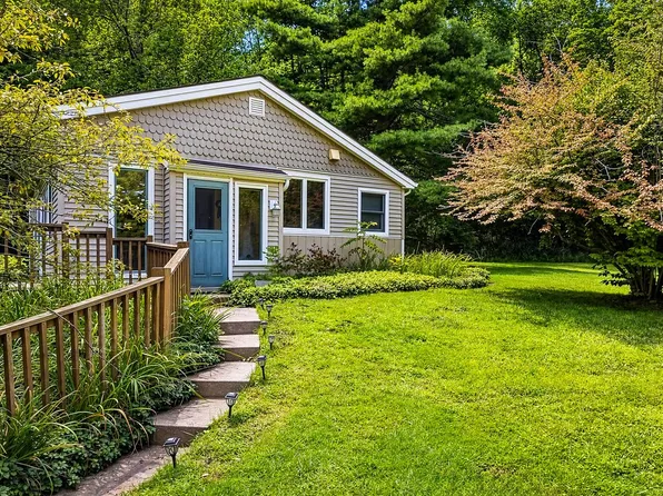 12 Merwin Brook Rd, Brookfield, CT 06804