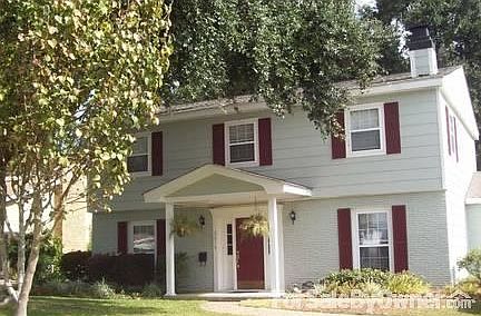 1st image of 2618 Freemont St