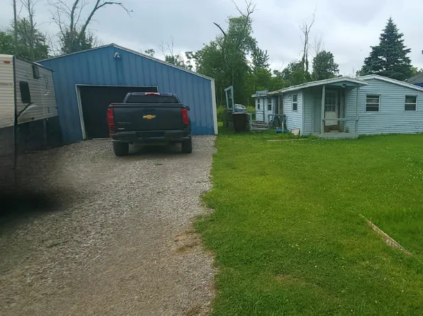 5290 Liberty St, Standish, MI 48658