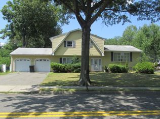 515 Van Binsberger Blvd, Paramus, NJ 07652