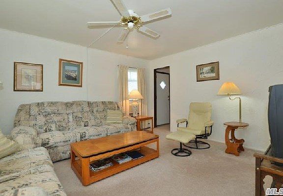 5th image of 161 Dorset Ave