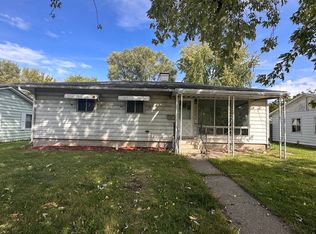 1106 W 6th St, Sterling, IL 61081