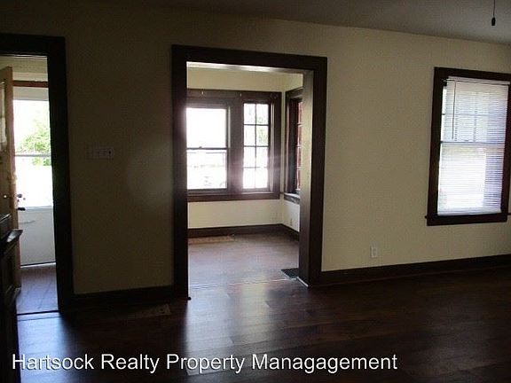 4th image of 236 S Kenilworth Ave APT 2
