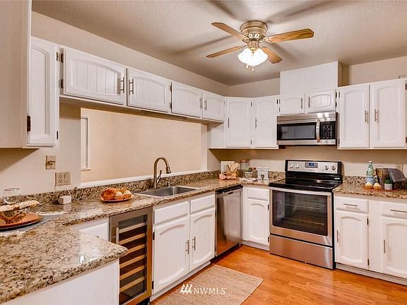 4th image of 14601 NE 50th Pl APT E5