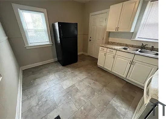 3 bed, 1175 sqft, $1,275 — Photo 4