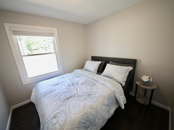 5th image of 502 W Skyline Dr