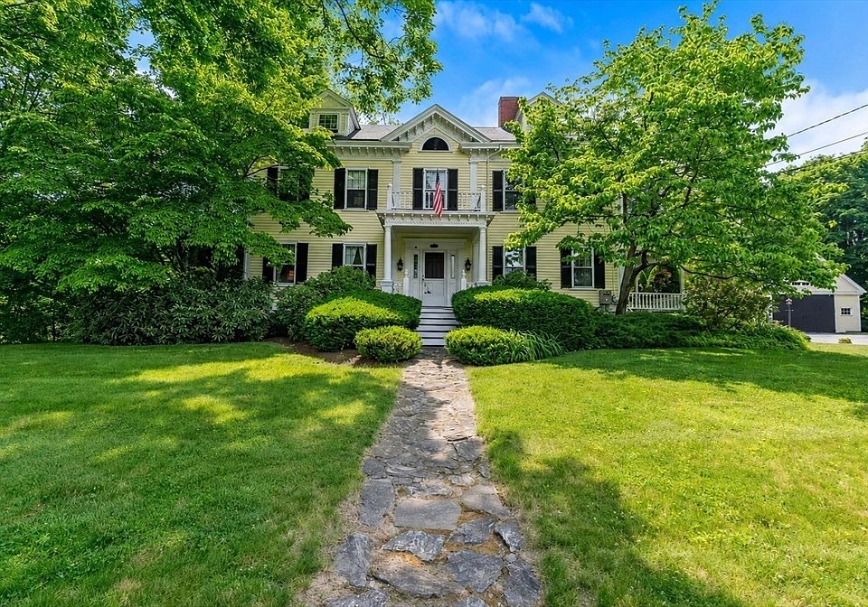 1st image of 11 Concord Rd
