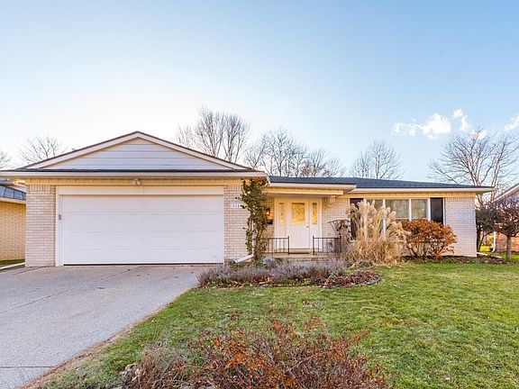 2nd image of 3316 Tacoma Cir