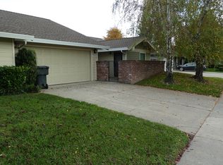 7045 Gloria Dr, Sacramento, CA 95831