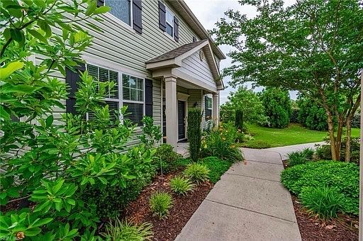 1st image of 1752 Halesworth Ln #1
