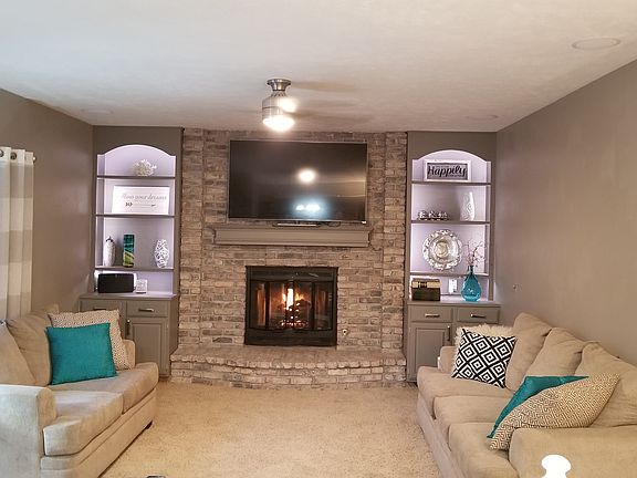 2nd image of 15618 Jackson Dr