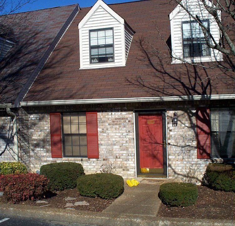 For Sale: 312 Deerpoint Drive, Hendersonville, TN 37075