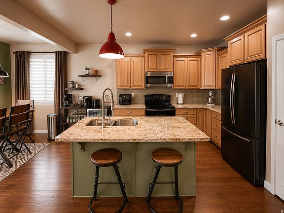 5th image of 149 E Crescent Pine Ln