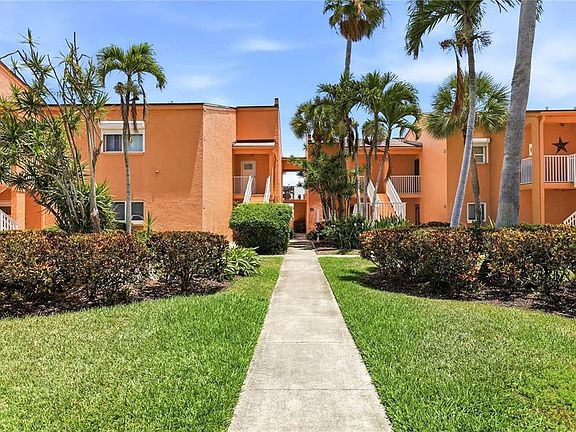 5th image of 7400 SUNSHINE SKYWAY LANE S #111