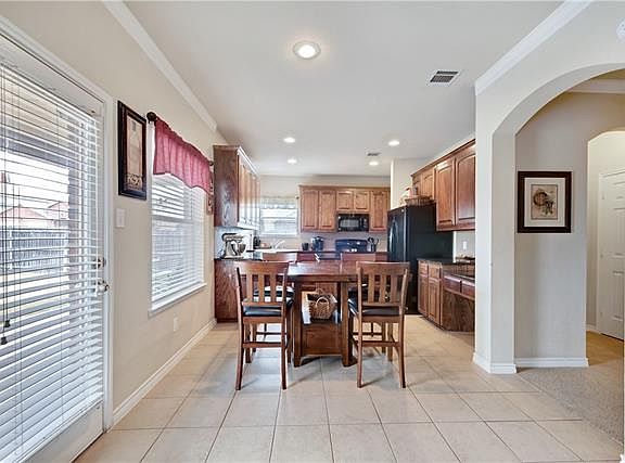 5th image of 6161 Shad Dr